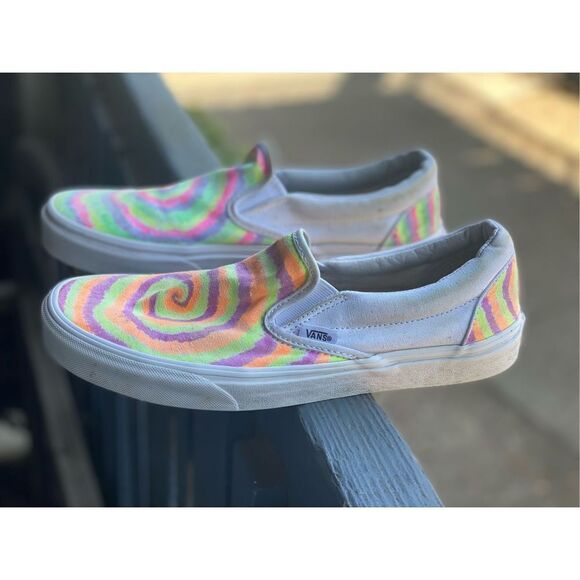 Vans Women’s Classic Slip-On Pastel Clouds Sz 10.5 US - Picture 1 of 10
